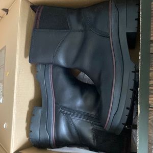 Timberland Waterproof Mid Boot size 8